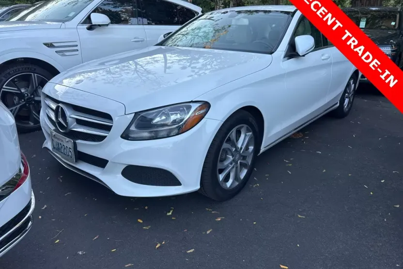 2015 Mercedes Benz C 300 photo 1