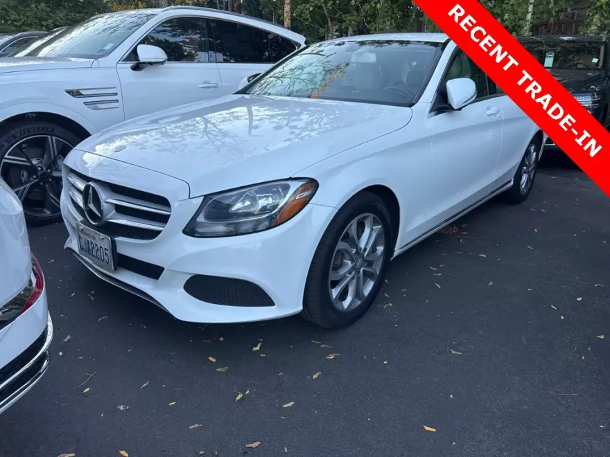 2015 Mercedes Benz C 300 photo 1
