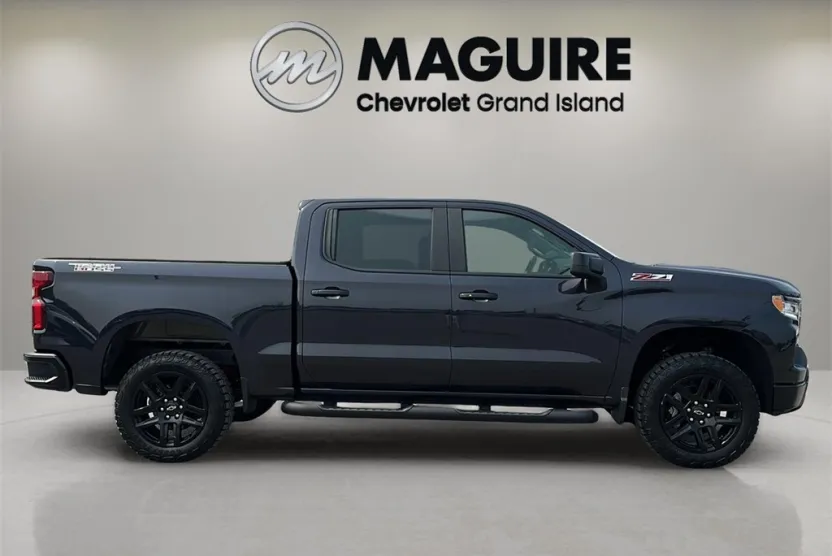 2022 Chevrolet Silverado 1500 LT Trail Boss photo 1