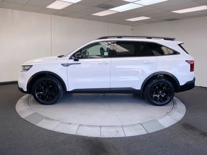 2022 Kia Sorento X-Line S photo 1