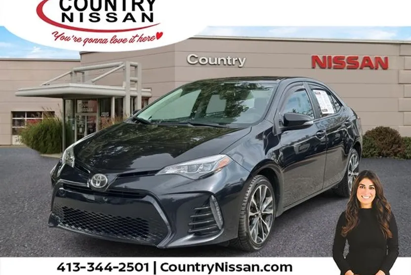 2017 Toyota Corolla XSE photo 1