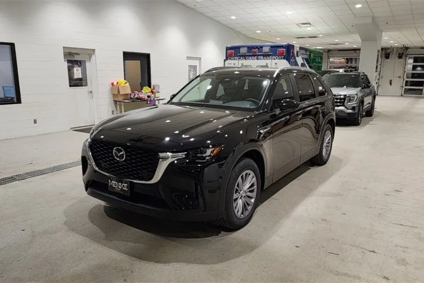 2025 Mazda CX-90 3.3 Turbo Select photo 1