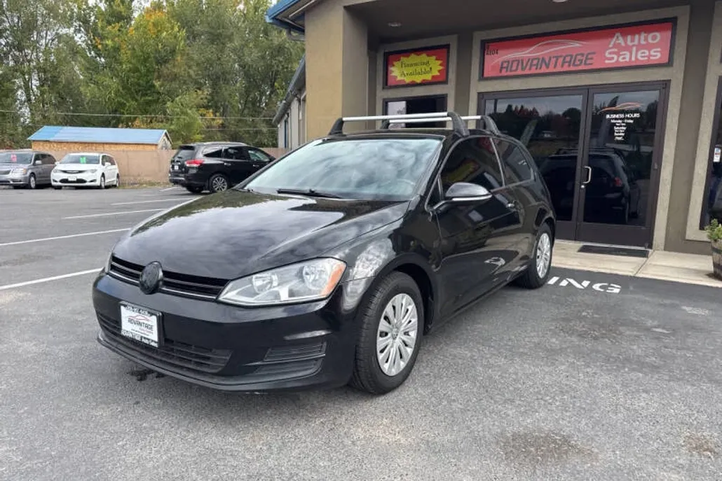 2015 Volkswagen Golf TSI Launch Edition photo 1