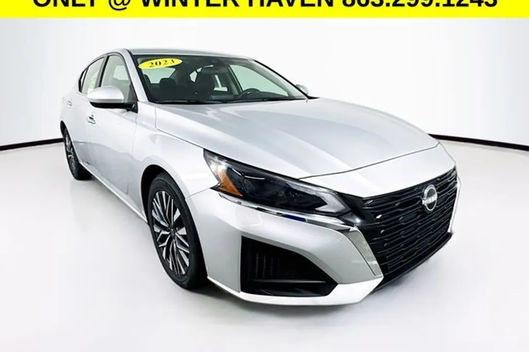 2023 Nissan Altima 2.5 SV photo 1