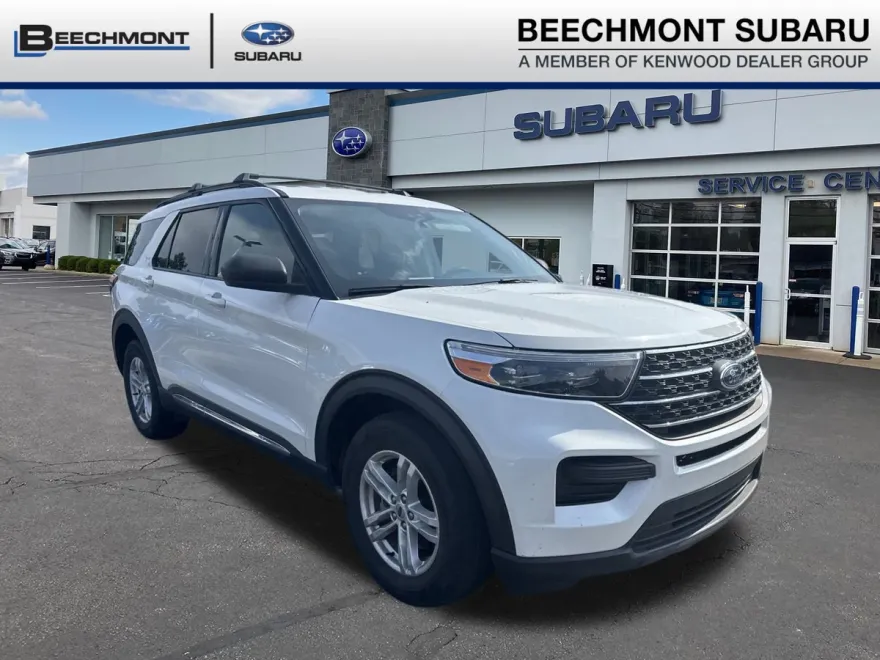 2022 Ford Explorer XLT photo 1