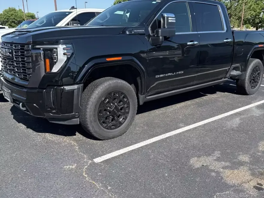2024 Gmc Sierra 2500 HD Denali Ultimate photo 1