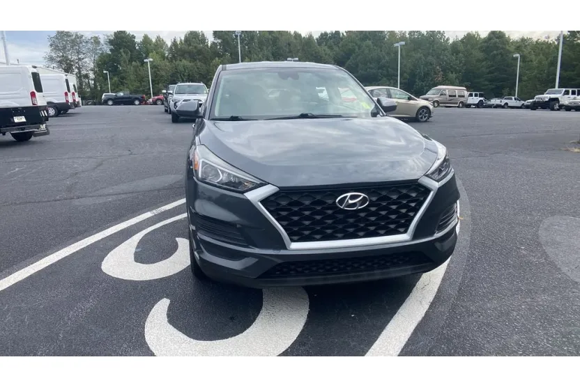 2021 Hyundai Tucson SE photo 1