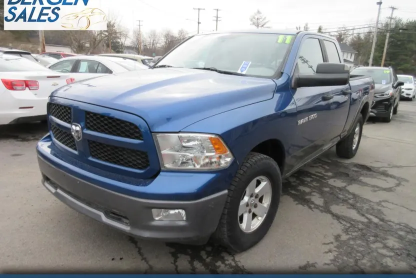 2011 Dodge Ram SLT photo 1