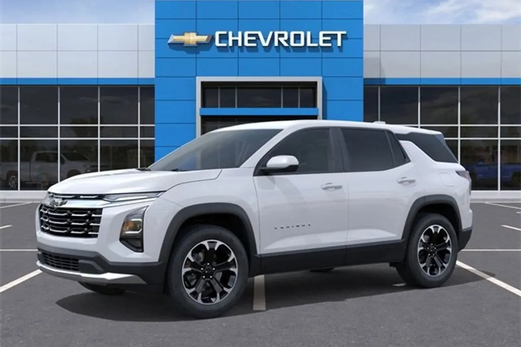 2026 Chevrolet Equinox LT photo 1
