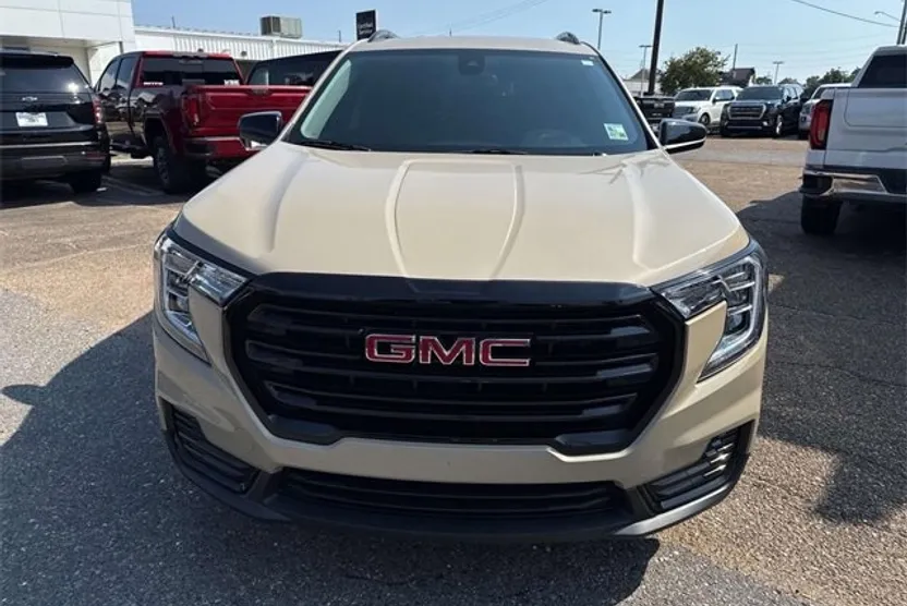 2023 Gmc Terrain SLE photo 1