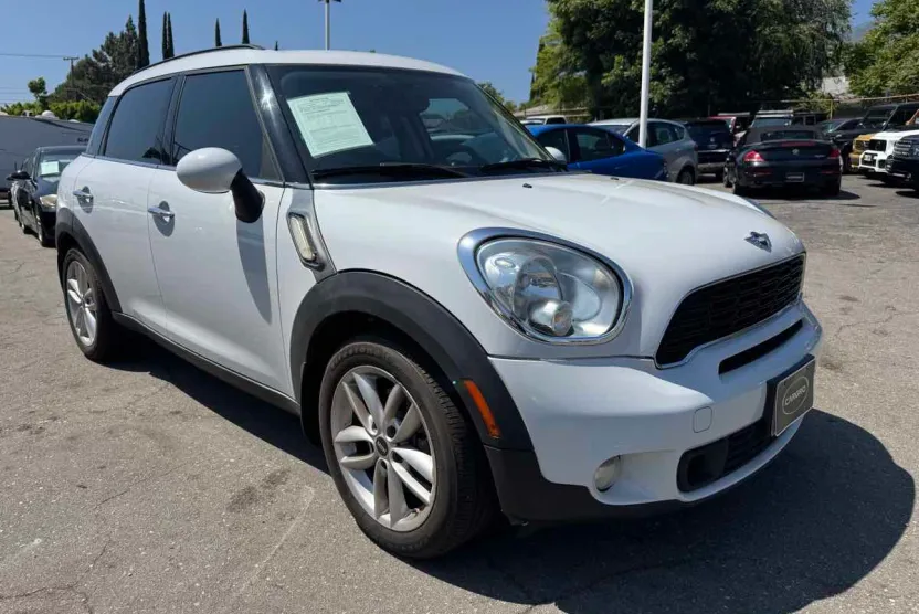 2014 Mini Countryman S photo 1