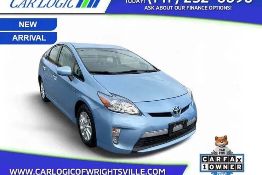 2012 Toyota Prius Plug-in Hybrid Advanced photo 1