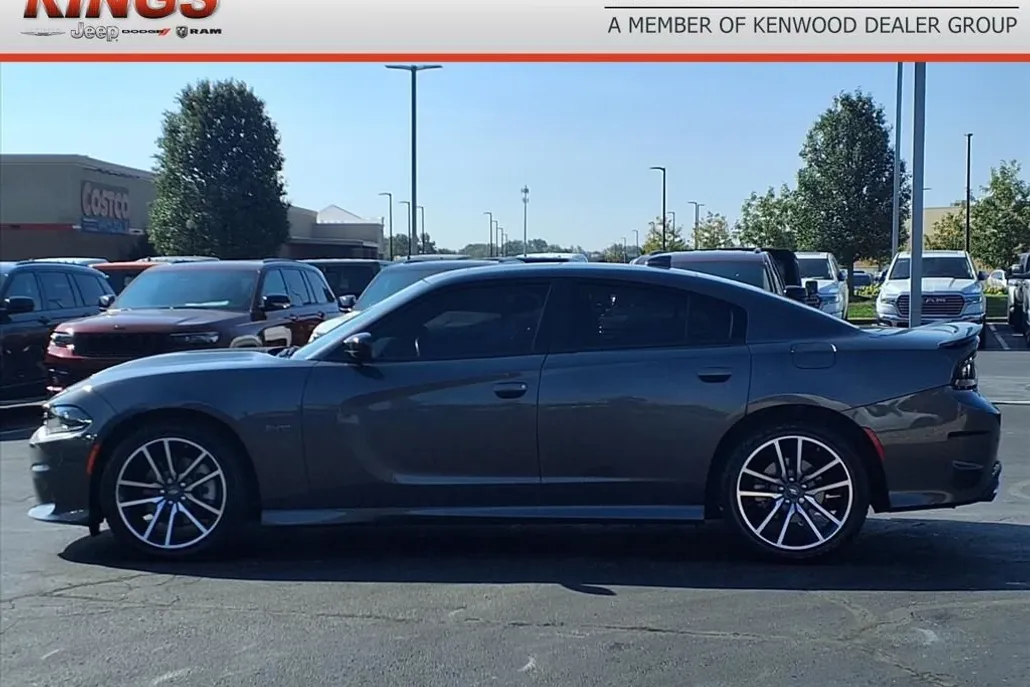 2023 Dodge Charger R/T photo 1