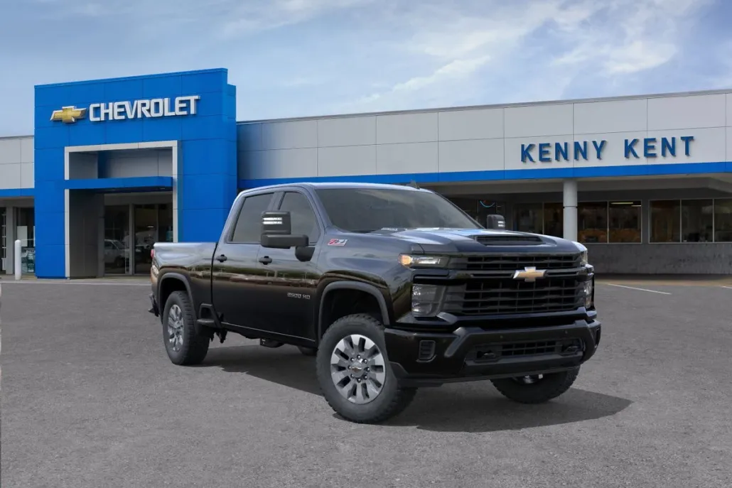 2026 Chevrolet Silverado 2500HD Custom photo 1