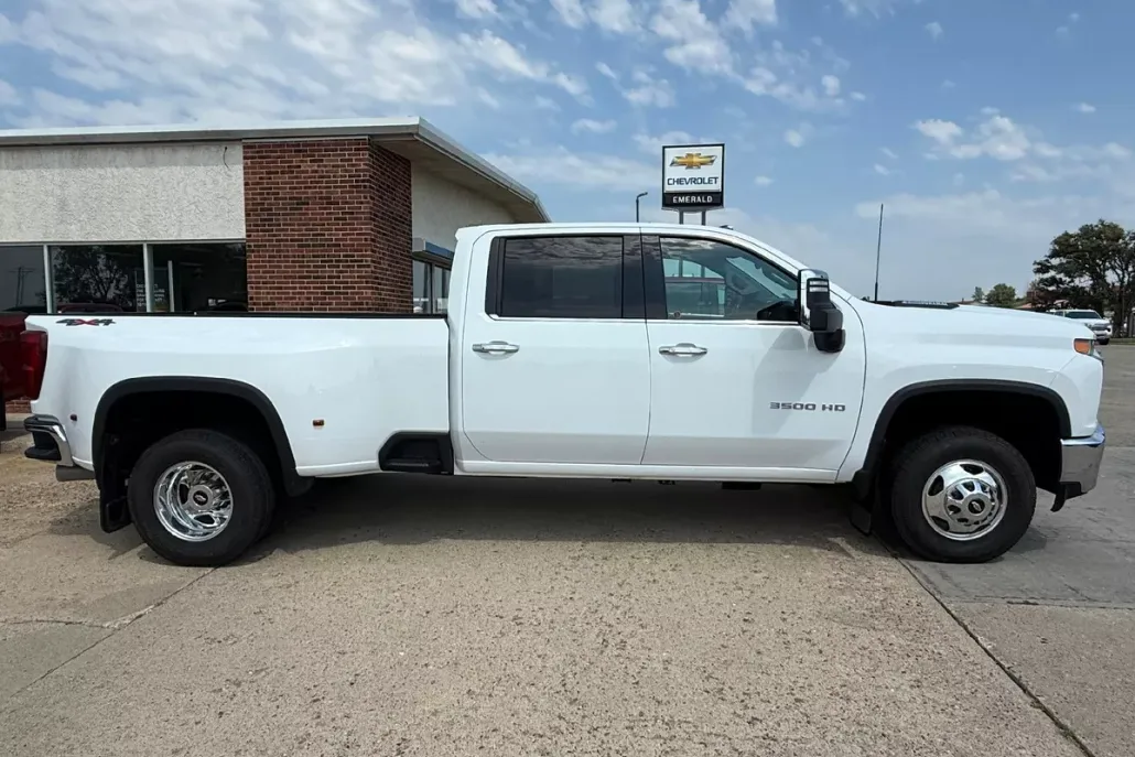 2021 Chevrolet Silverado 3500HD LTZ photo 1