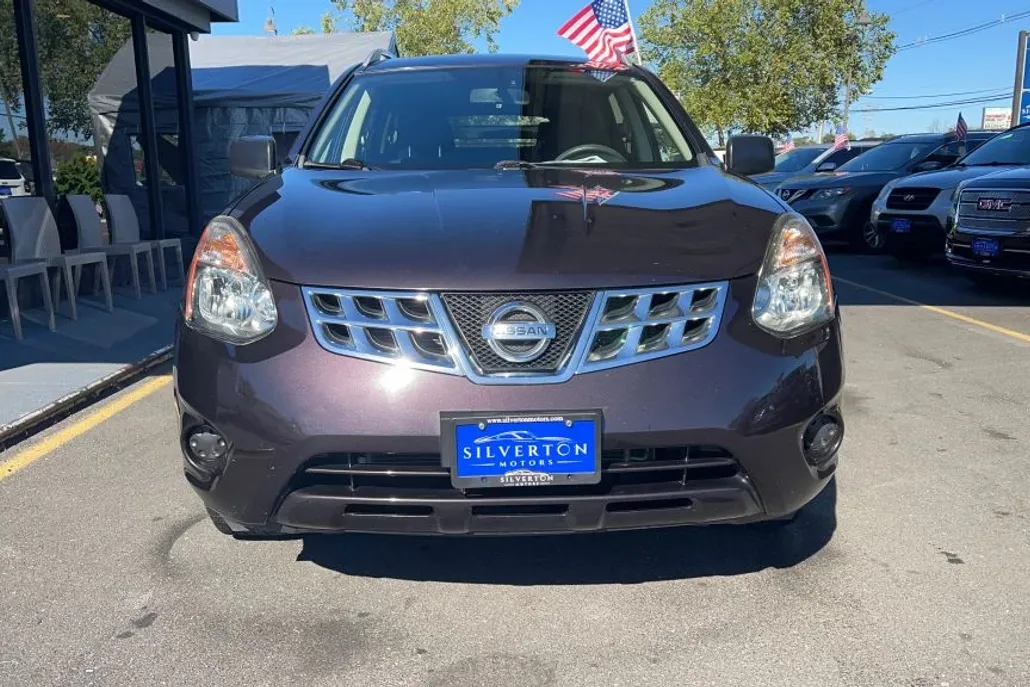 2015 Nissan Rogue Select photo 1