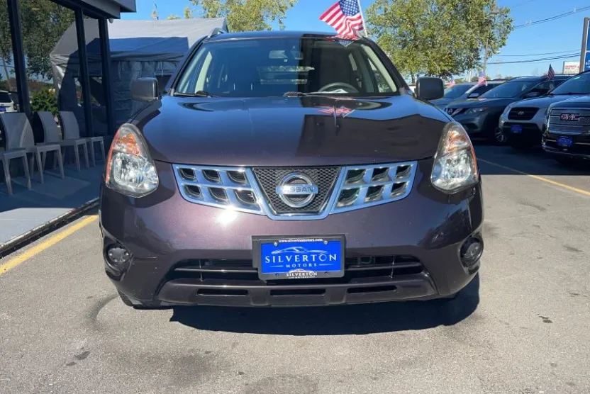 2015 Nissan Rogue Select photo 1