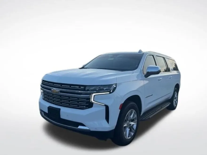 2023 Chevrolet Suburban Premier photo 1