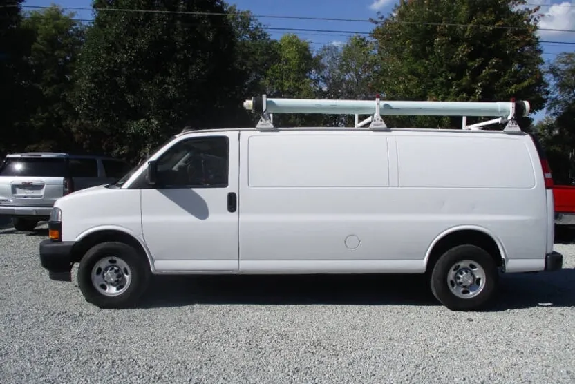 2021 Chevrolet Express 2500 Cargo Van photo 1