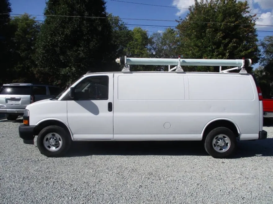 2021 Chevrolet Express 2500 Cargo Van photo 1