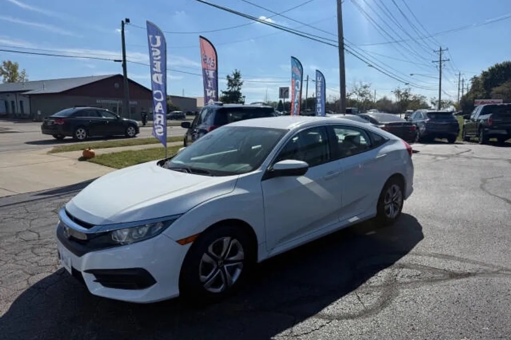 2017 Honda Civic LX photo 1