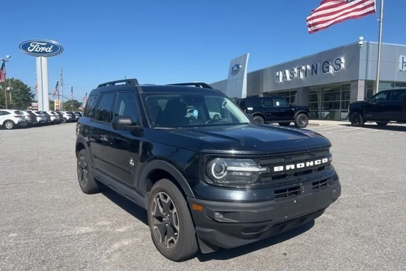 2023 Ford Bronco Sport Outer Banks photo 1