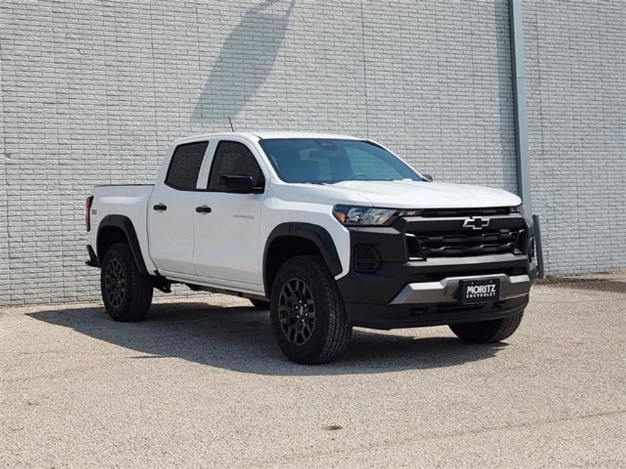 2026 Chevrolet Colorado Trail Boss photo 1