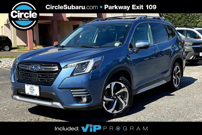 2022 Subaru Forester Touring photo 1