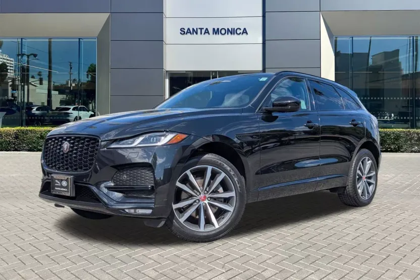 2023 Jaguar F-PACE P250 S photo 1