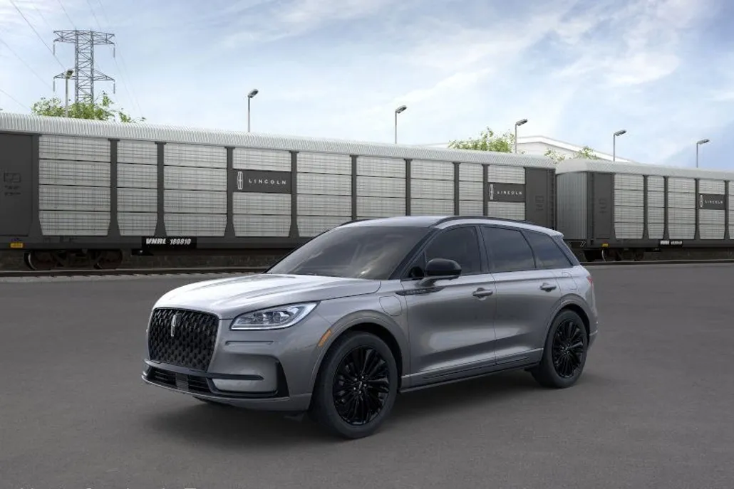 2025 Lincoln Corsair Grand Touring photo 1