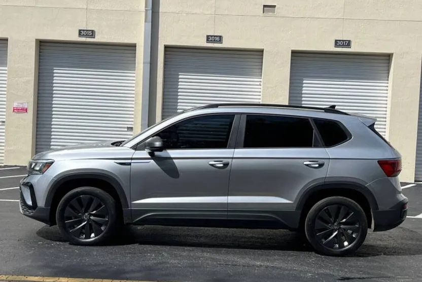 2023 Volkswagen Taos S photo 1