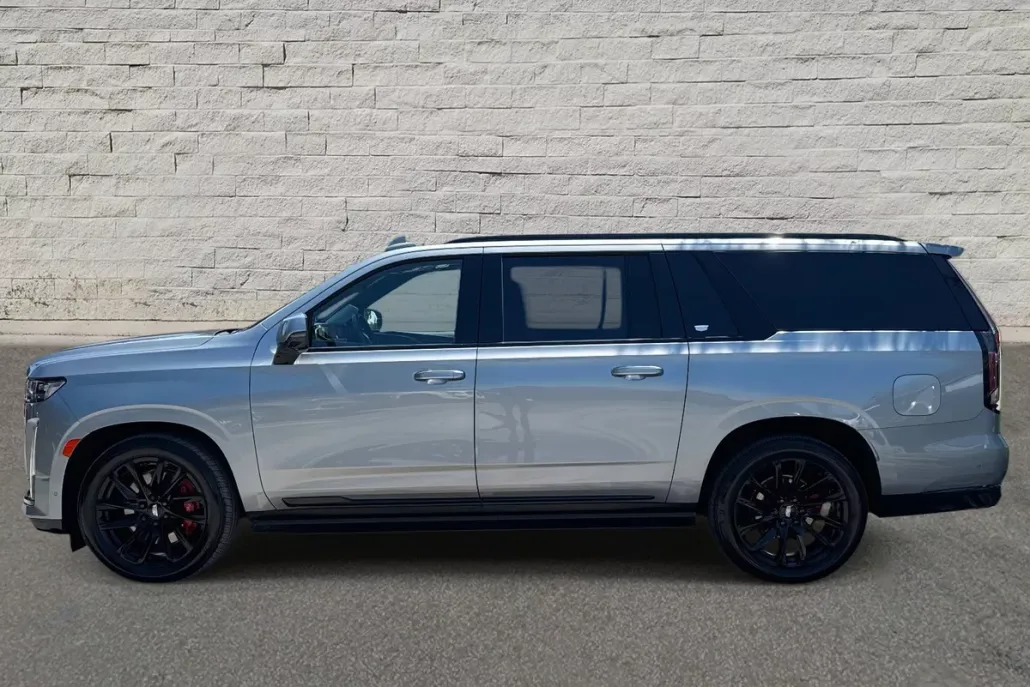 2024 Cadillac Escalade ESV Sport Platinum photo 1