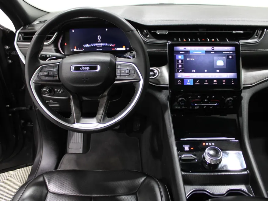 2024 Jeep Grand Cherokee Limited photo 1