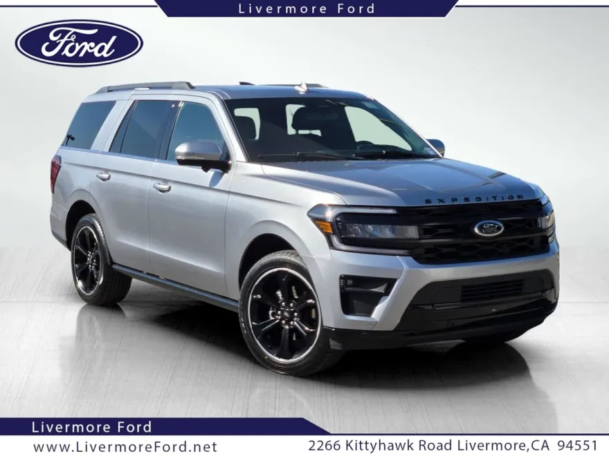 2022 Ford Expedition Limited photo 1