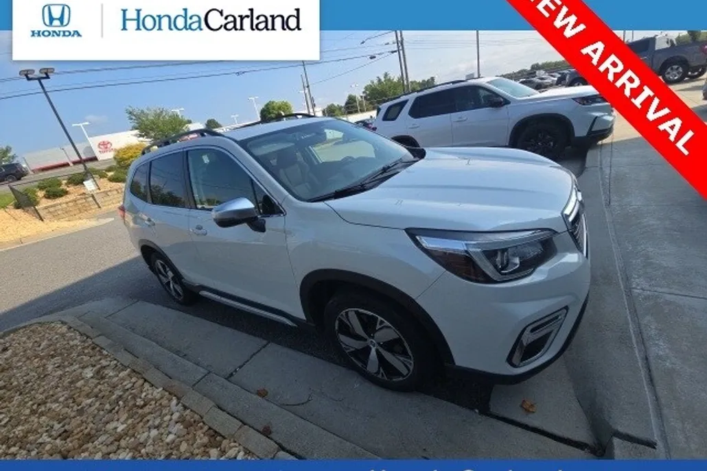 2020 Subaru Forester Touring photo 1