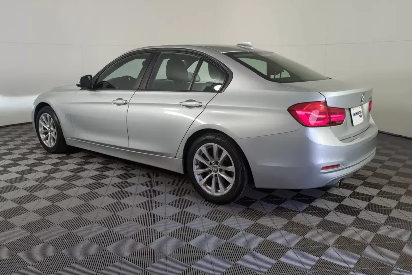2018 Bmw 320i Sedan photo 1