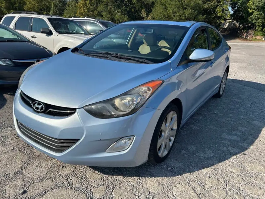 2013 Hyundai Elantra Limited photo 1