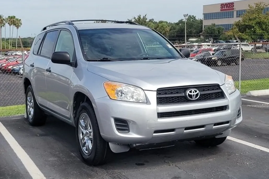 2011 Toyota RAV4 photo 1
