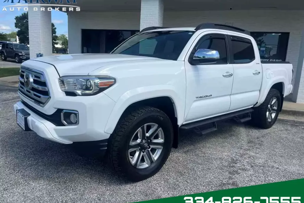 2018 Toyota Tacoma Limited photo 1