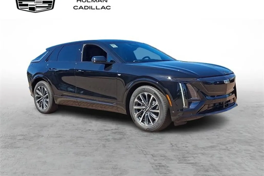 2025 Cadillac Lyriq Sport photo 1