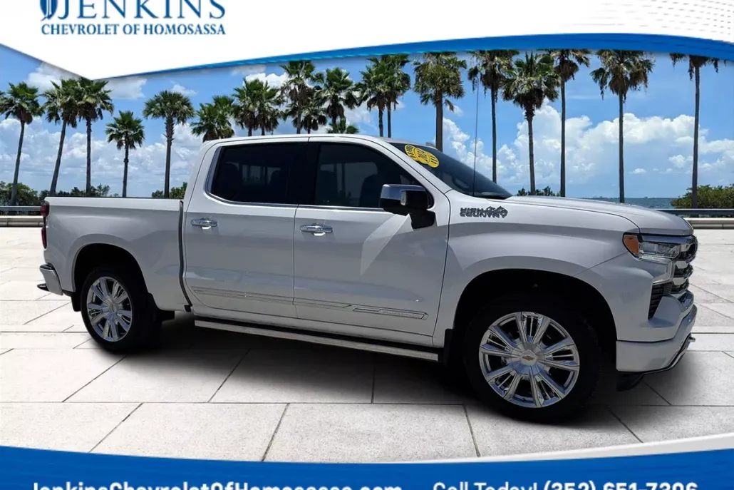 2024 Chevrolet Silverado 1500 High Country photo 1