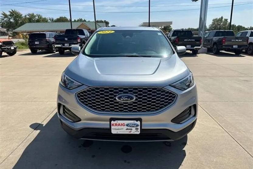 2024 Ford Edge SEL photo 1
