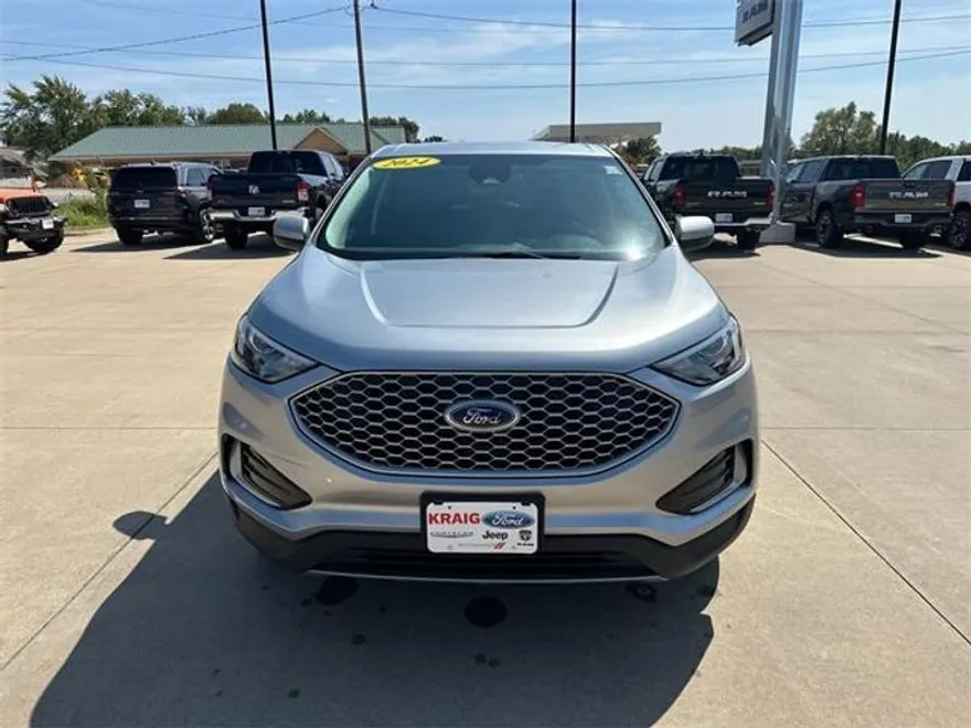 2024 Ford Edge SEL photo 1