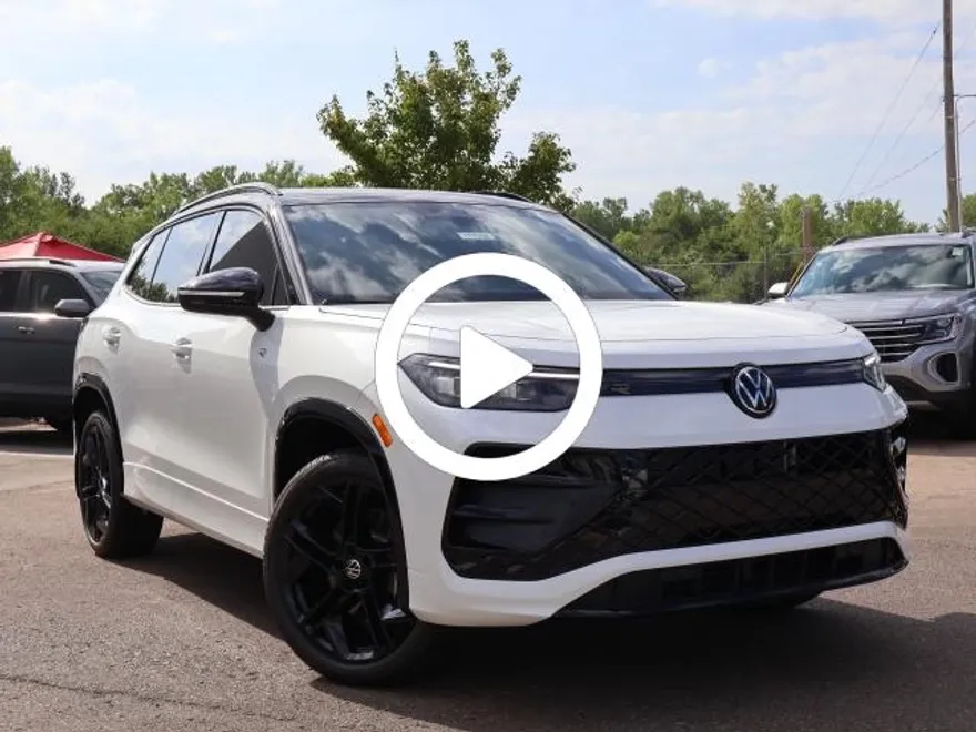 2025 Volkswagen Tiguan SE R-Line Black photo 1