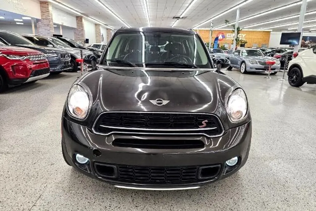 2015 Mini Countryman S ALL4 photo 1
