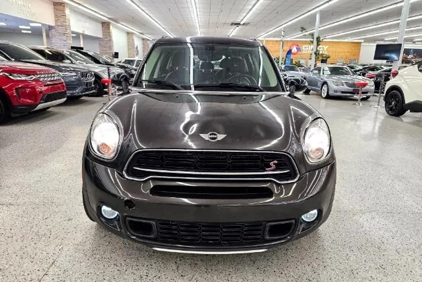 2015 Mini Countryman S ALL4 photo 1