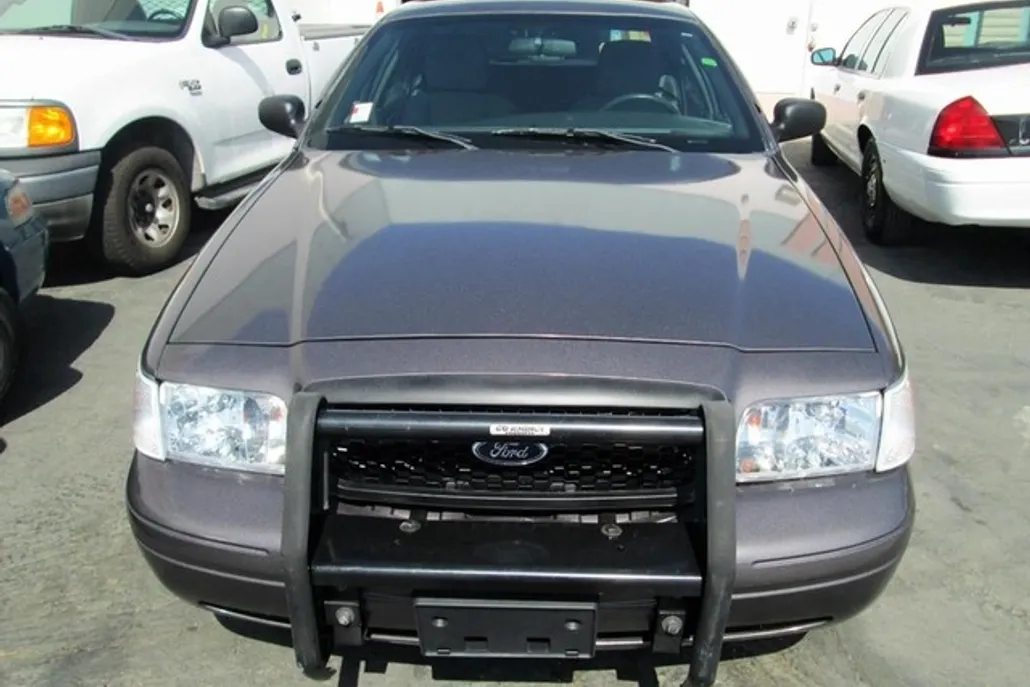 2011 Ford Crown Victoria Police Interceptor photo 1