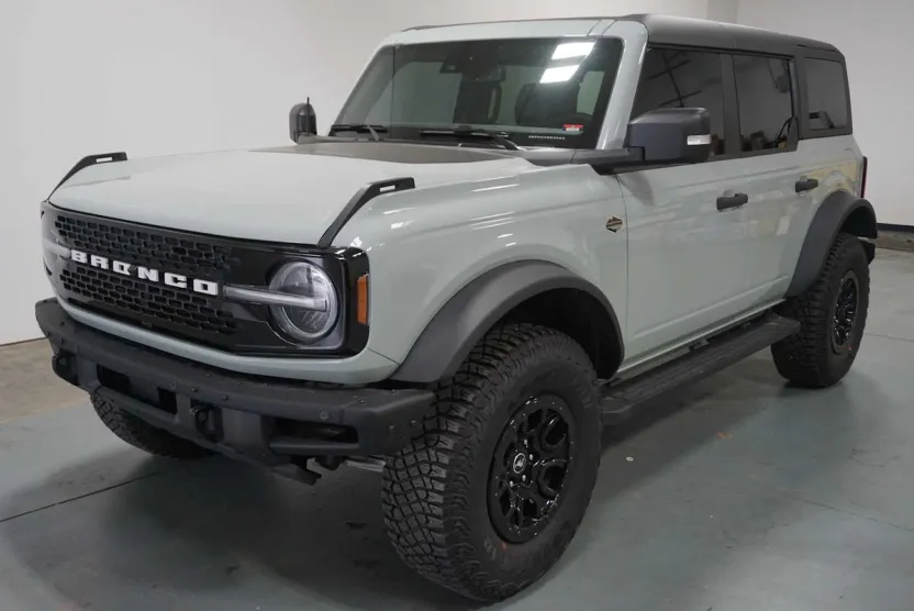2024 Ford Bronco Wildtrak photo 1