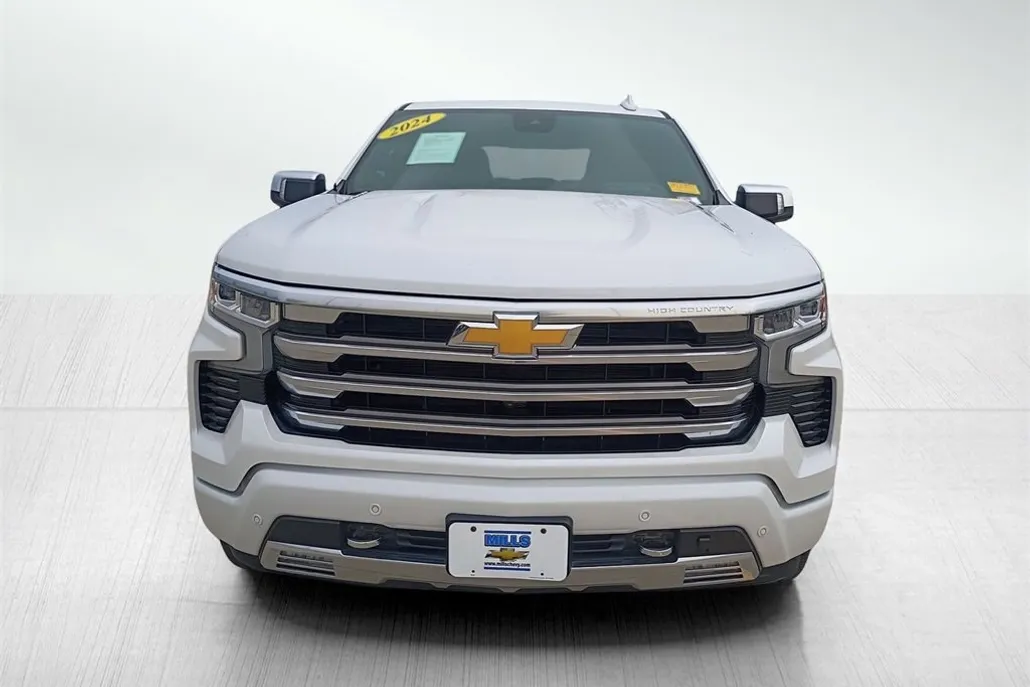 2024 Chevrolet Silverado 1500 High Country photo 1