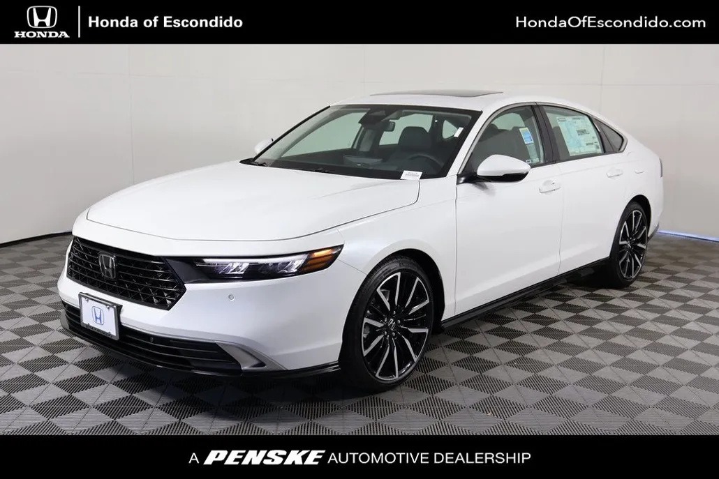 2025 Honda Accord Hybrid Touring photo 1
